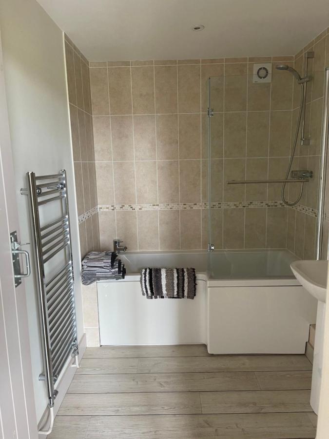 Bike Shed - Beautiful 1-Bed Cottage In Shorwell Bagian luar foto
